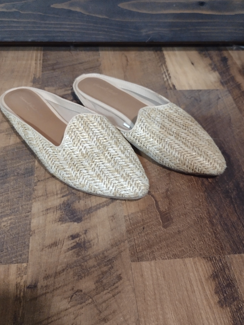 Woven Pointed-Toe Slip-On Mules in Natural Sz 8